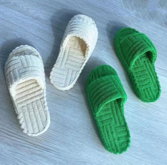 Fluffy Slipper Image 11