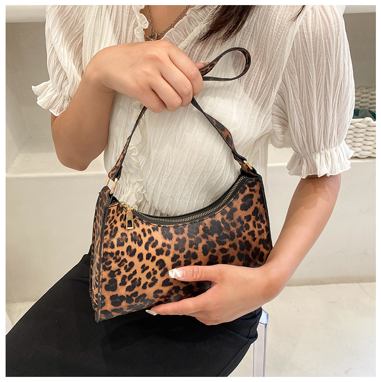 Zebra Leopard Striped One-shoulder Underarm Bag Wholesale Nihaojewelry display picture 12