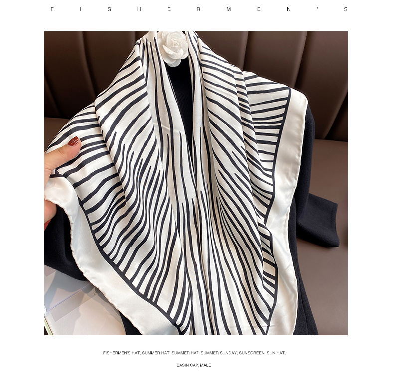 New Korean Fashion Striped Scarf display picture 7