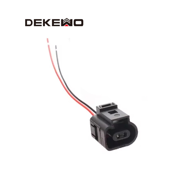 Suitable for Electronic Auxiliary Water Pumps of Audi, Volkswagen, Coaster, Passat, A4, A6 and Other Car Models 078121601B