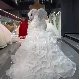 婚纱;晚礼服;裙撑