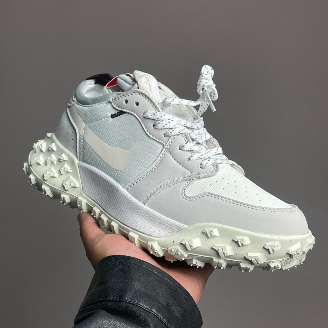 Kişi üçün Jordan 1 Gore-Tex idman ayaqqabısı, nəfəs alan