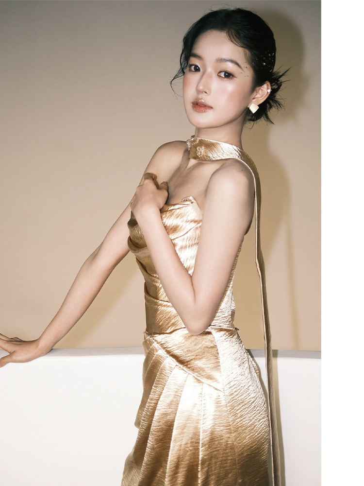 Champagne Gold Strapless Morning Robe Glossy Niche Wedding Engagement Toasting Dress New 2026_ecoleips.com