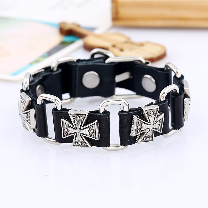 1 Piece Fashion Solid Color Alloy Cowhide Iron Unisex Bracelets