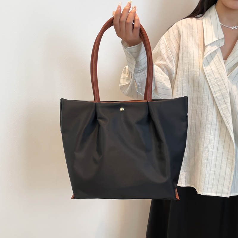 Japanese Lego Shoulder Weight-Reducing Waterproof Nylon Material Multi-Layer Large-Capacity Ultra-Lightweight Commuter Casual Tote Mommy Bag Japanese Lego Shoulder Weight-Reducing Waterproof Nylon Material Multi-Layer Large-Capacity Ultra-Lightweight Commuter Casual Tote Mommy Bag