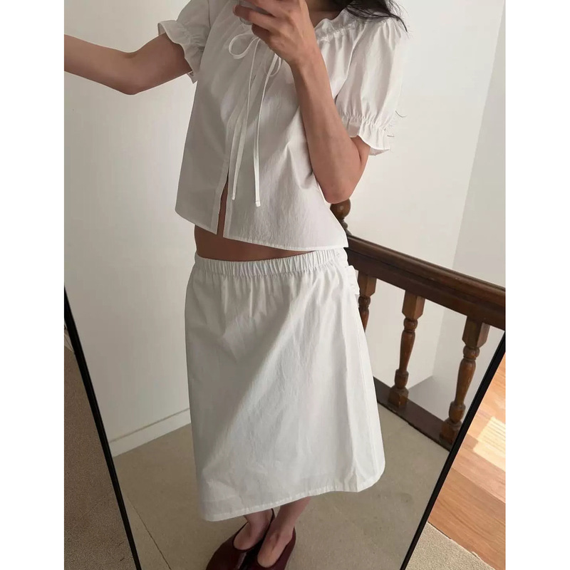 Now the New 2026 Summer Model from Korean Designer Smooth Features a One-Shoulder Drawstring Short-Sleeve Shirt