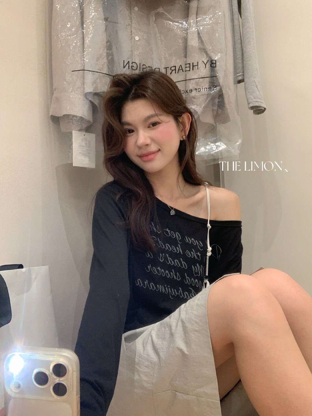 Áo thun nữ tay dài cổ tròn in chữ, phong cách Hàn Quốc, chất liệu cotton thoáng mát — màu đen, màu trắng, màu xám, màu vàng chi tiết 66
