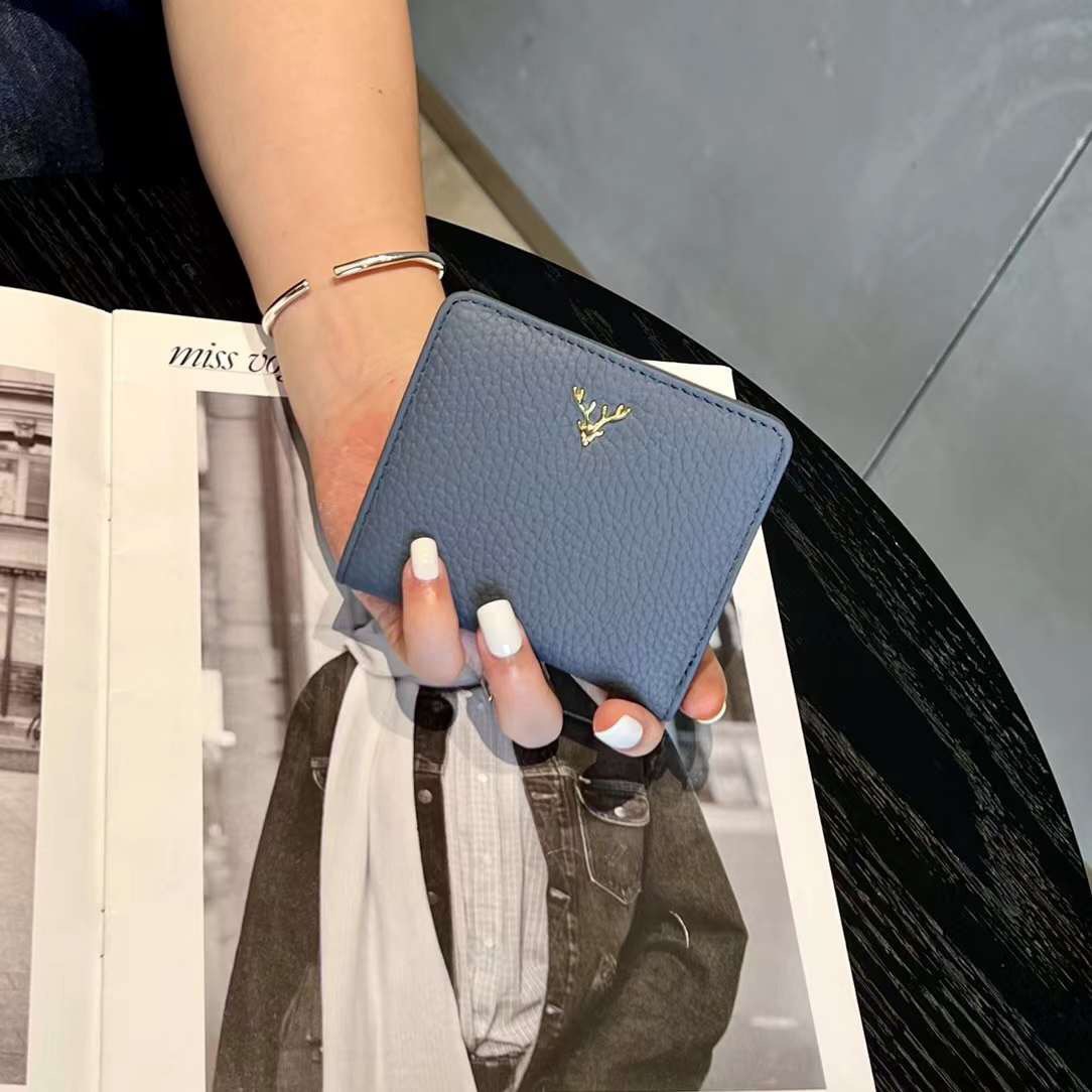 레이크 워터 블루