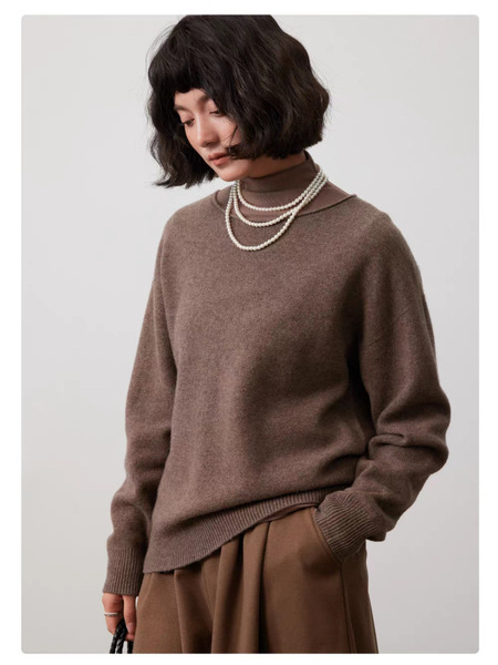 Cashmere woolen knitted solid sweater with a round collar