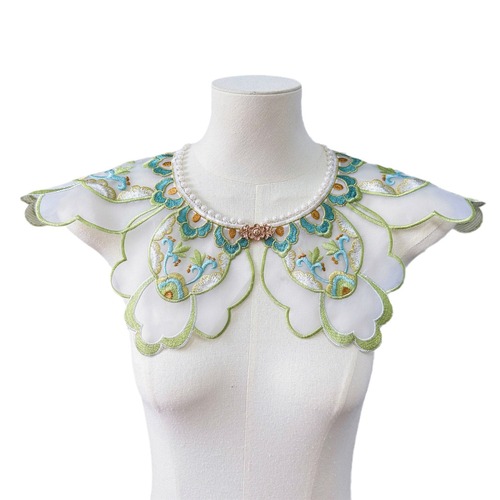 New Ming Dynasty Hanfu Cloud Shoulder Heavy Industry Embroidered Fake Collar Pearl Collar Hardware Button Green Decorated Horse Face Skirt Collar