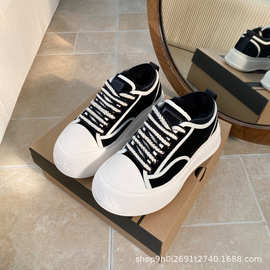 欧洲站女鞋2024冬季新款皮毛一体舒适厚底休闲胖丁鞋加绒加厚棉鞋