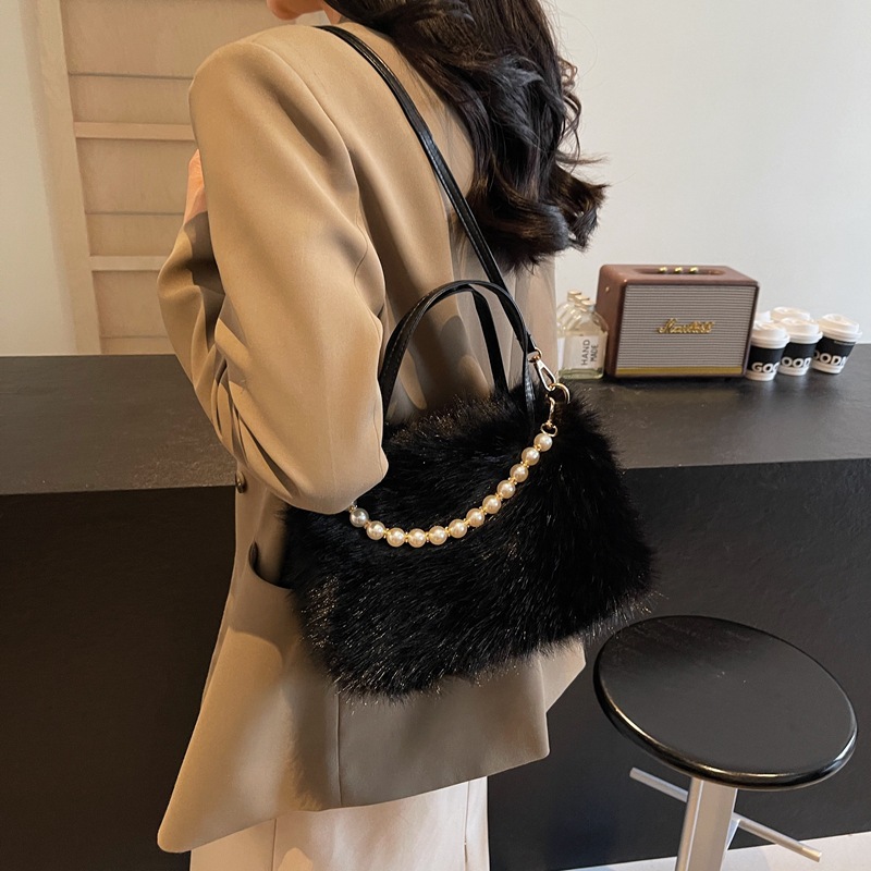 Bolso de mano peludo 2024 nueva moda bolso cuadrado de lana de perla texturizado bolso de mujer