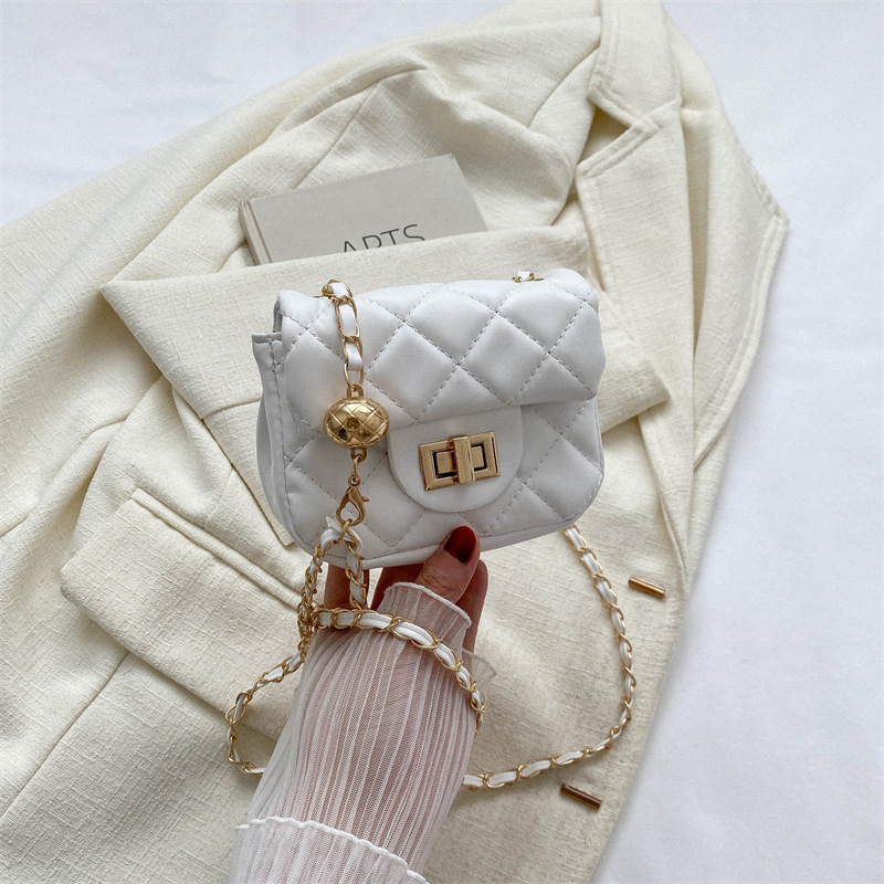 Diamante bordado hilo bolsa 2023 verano nuevo bolso de las mujeres con textura cadena mensajero bolsa popular simple hombro pequeño bolso cuadrado