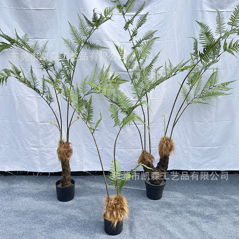 Simulación de alta simulación de plantas falsas en el suelo de plantas de plantas verdes de helechos de cabeza de mono en maceta combinadas de paisaje interior de seda dorada