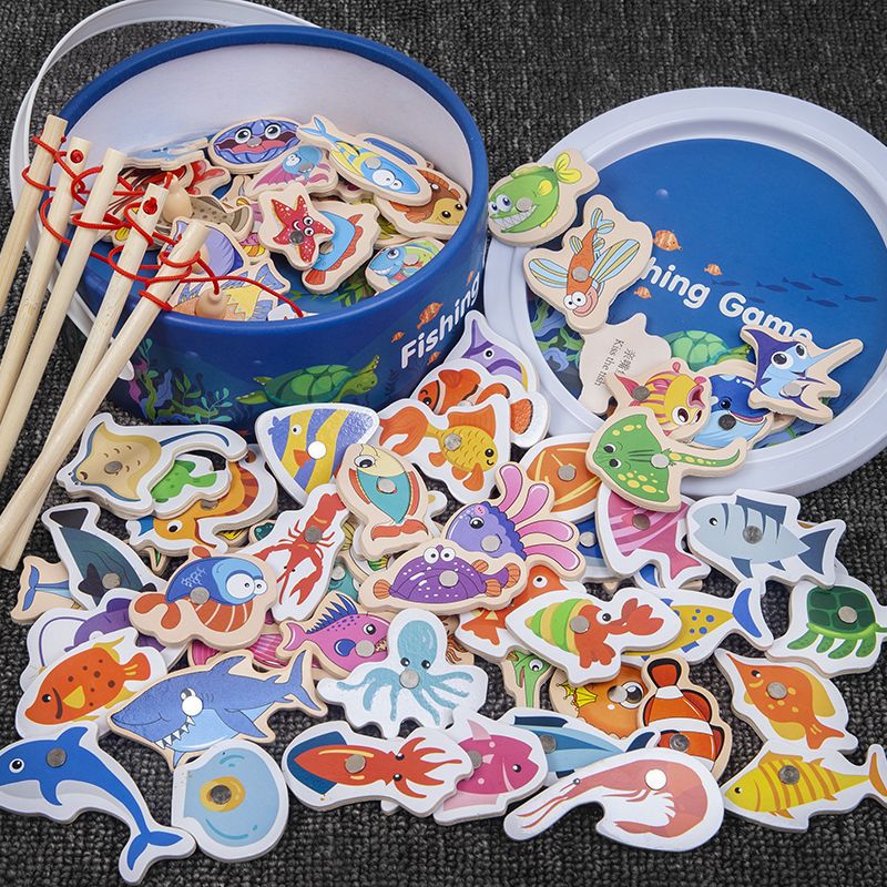 물고기 82마리 + 낚싯대 5개 [통]