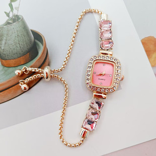 �羳�¿�С������朱����s�r�г����KŮʿ�ֱ�������Ů��ʯӢ��