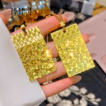 ����߱�ɫɳ���W������o���Ƶ�����Ůͬ����朾ò���ɫ