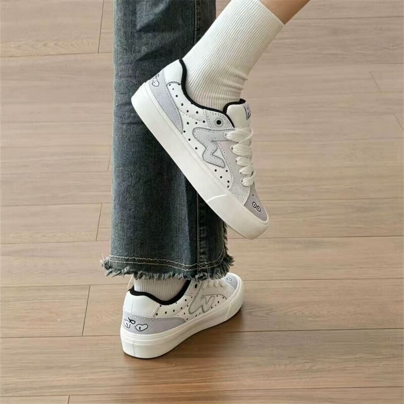 White Deer style women's white sneakers 2026 spring/summer lightweight versatile sneakers cute rabbit soft sole casual sports women's shoes White Deer style women's white sneakers 2026 spring/summer lightweight versatile sneakers cute rabbit soft sole casual sports women's shoes