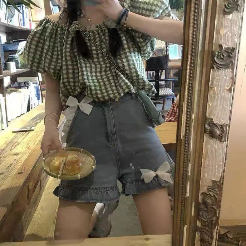 Lace denim skirt