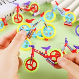 惯性回力玩具;拼图、拼板;陀螺