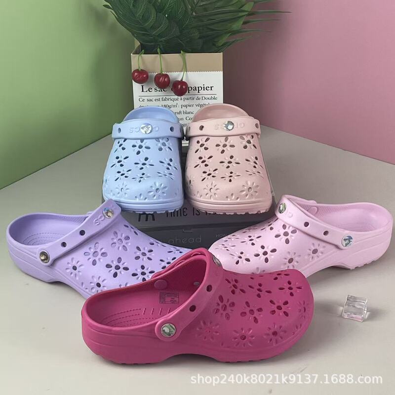 Crocs Classic Flower Star Clogs Outdoor Beach Shoes Slippers Comfortable Breathable Parent-Child Closed-Toe Sandals