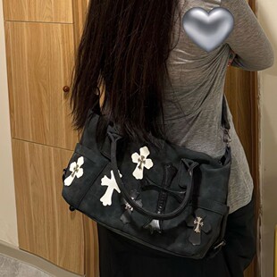 2025 New Trendy Cool Crow Heart Black and White Spliced ​​Travel Bag Roman Metal Cross Shoulder Crossbody Bag