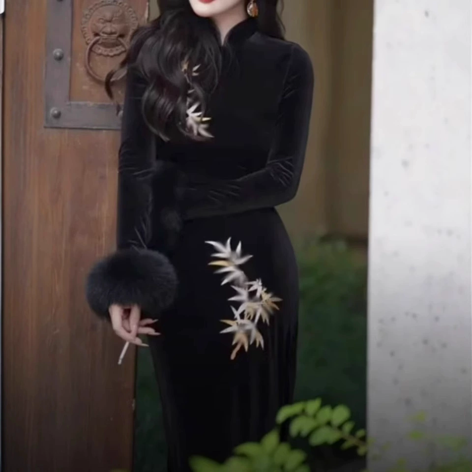 8668 # самодельный новый китайский стиль высокого уровня позиционирования вышивка толстая лисья шерсть чонсам с длинными рукавами золотого бамбука