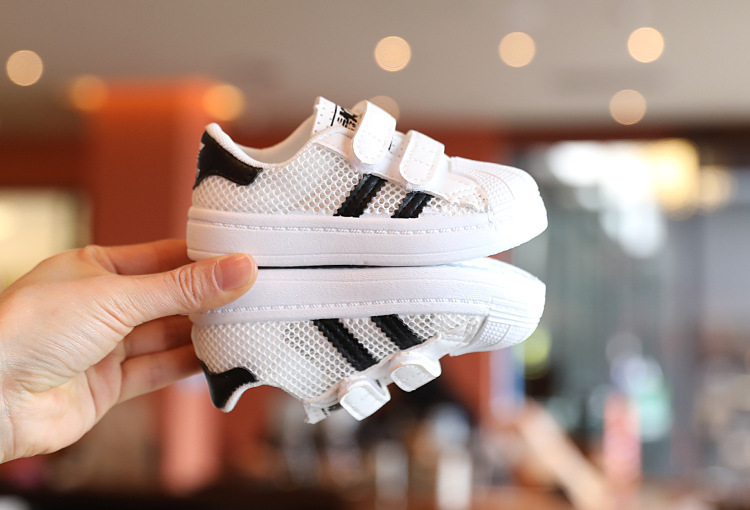 2021 Nuovi bambini Little White 1-6 anni da uomo e da donna Shell Board Scarpe a rete cava Suola morbida Sport per bambini_voghion.com