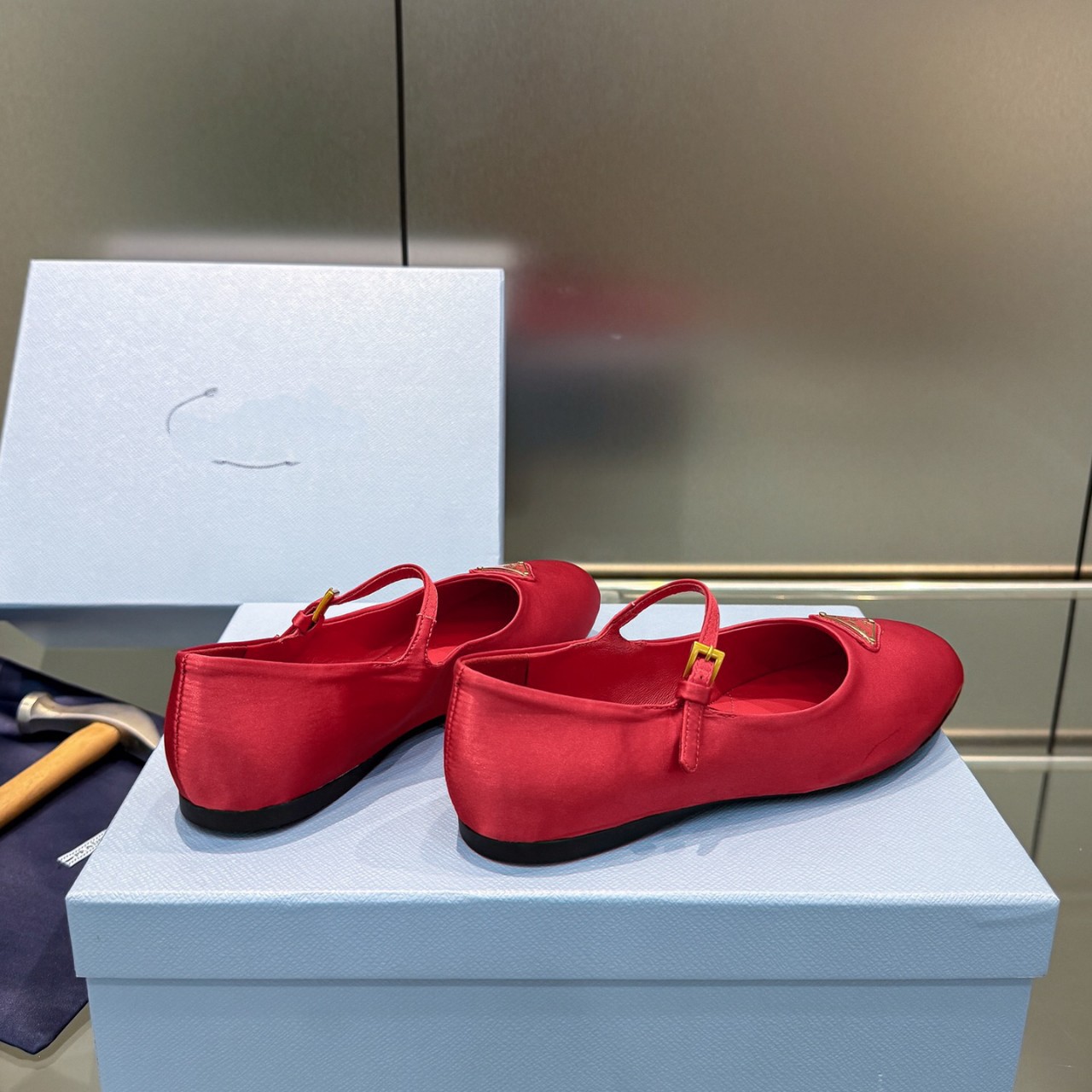 Trendy French Mary Jane Women's Shoes with Round Toe, Low Heel, Flat Shallow Mouth Ballet Shoes for Spring/Summer 2024 Foreign Trade