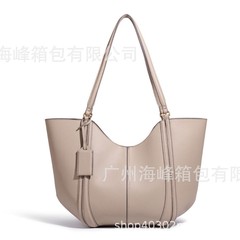 2025 秋季新品 女包时尚百搭高级质感辑线装饰超大容量购物托特包
