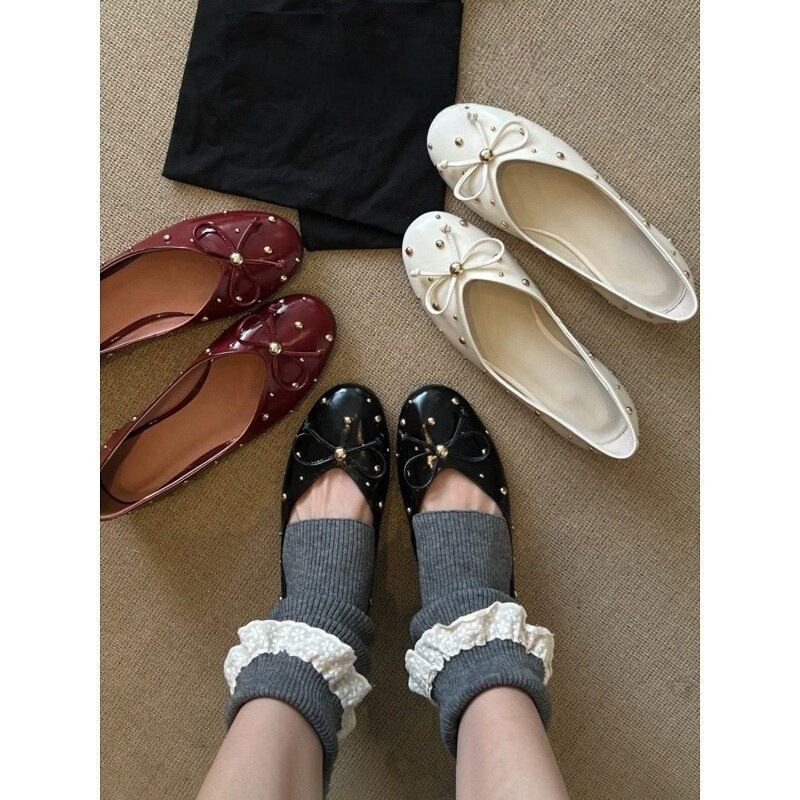 Super Soft Shoes~Red Ballet Shoes, Versatile for Commuting, with Rivets and Bow, French-Style Flats for Women, Off-White Super Soft Shoes~Red Ballet Shoes, Versatile for Commuting, with Rivets and Bow, French-Style Flats for Women, Off-White