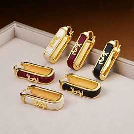 耳钉;耳扣;耳环