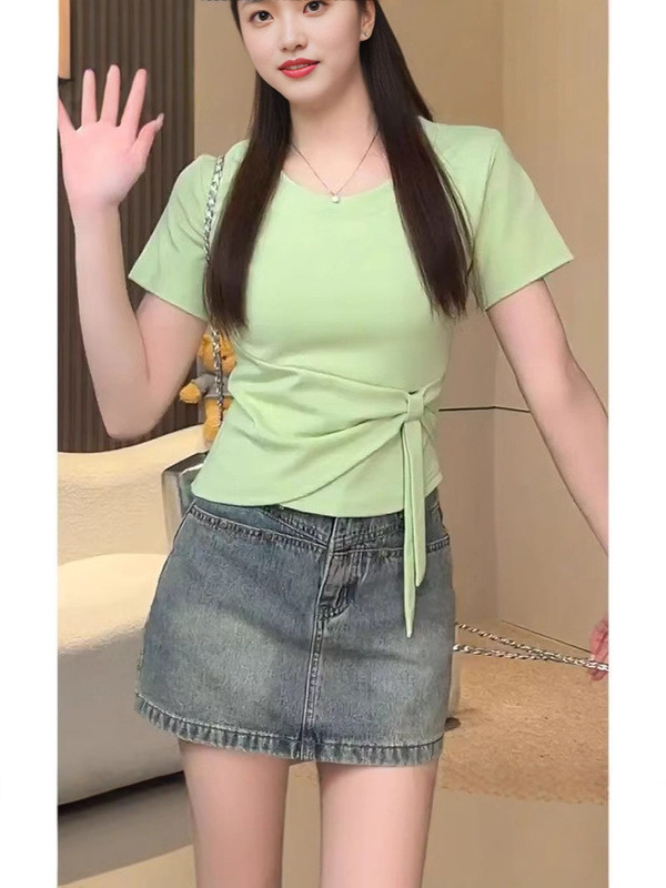 2025 新デザインスリットストラップウエスト半袖 Tシャツ女性の夏の新しいファッションスタイルスリムフィット|undefined
