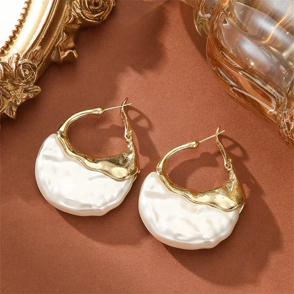 Retro Simple Imitation Pearl Creative Bag Silver Needle Earrings Fashionable French Niche Elegant Geometric High-End Earrings