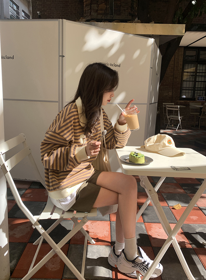 01-121KZ8021_16+ 2.JPG