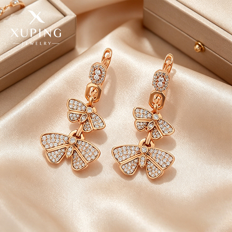 Xuping moda retro doble mariposa hebilla de cobre aleación de diseño ruso en forma de D chapado 18k pendientes de color