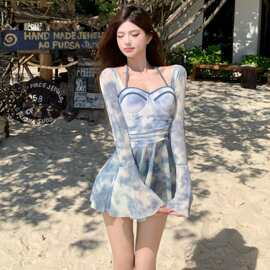 泳衣女连体两件套长袖外纱防晒扎染保守显瘦遮肚聚拢温泉度假泳装