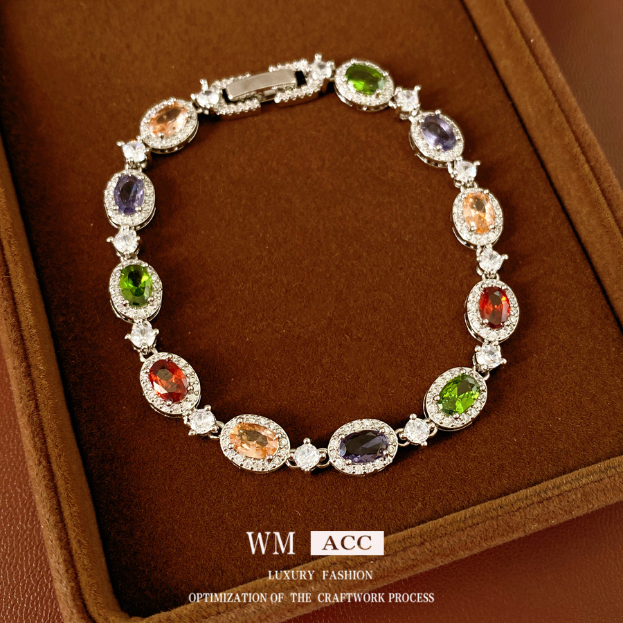 Zircon pulsera de hebilla ovalada pulsera de lujo ligera de lujo estilo palacio temperamento exquisito nicho joyería mayorista