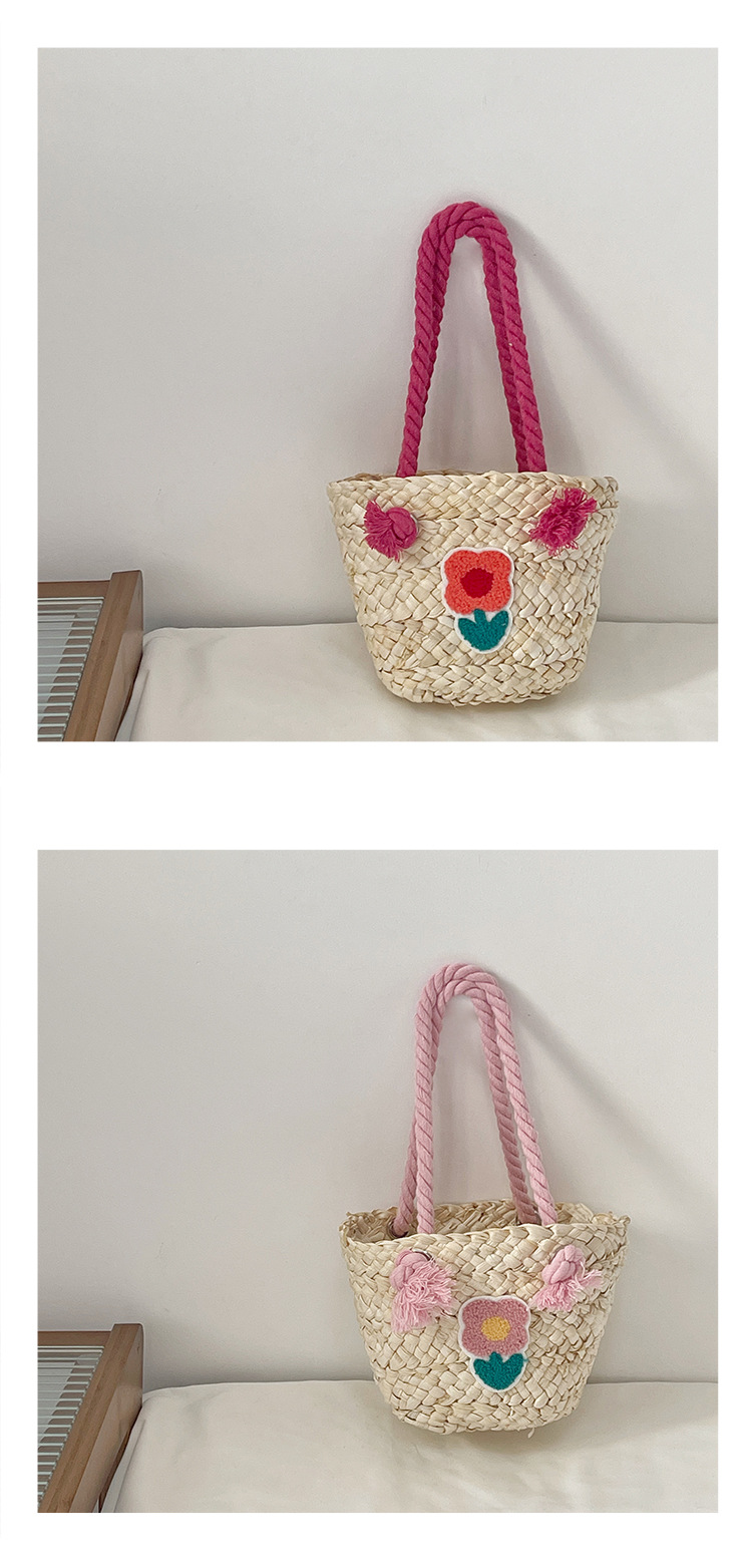 Women's Small Straw Flower Cute Weave Bucket Open Straw Bag display picture 7