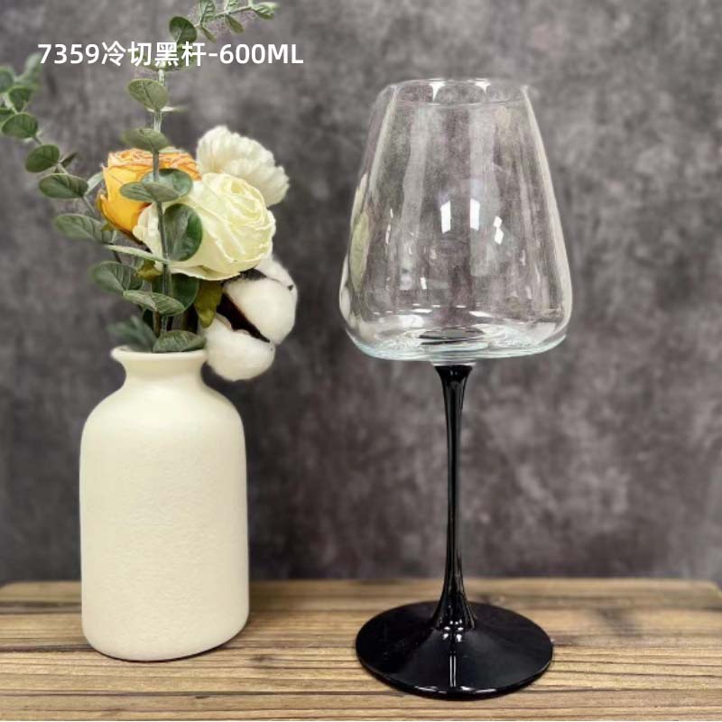 Pajarita negra y roja Copa de vino tinto de Borgoña Copa grande para el hogar Copa de cristal creativa Copa de vino de varilla roja