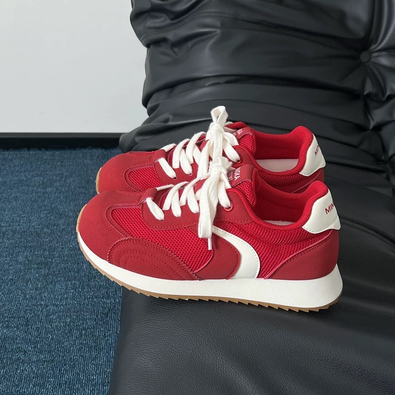 2025 nuevos zapatos deportivos de capacitación deportiva ligera con suela gruesa y casuales para mujeres versátiles verano y otoño malla transpirable simple zapatos Agan