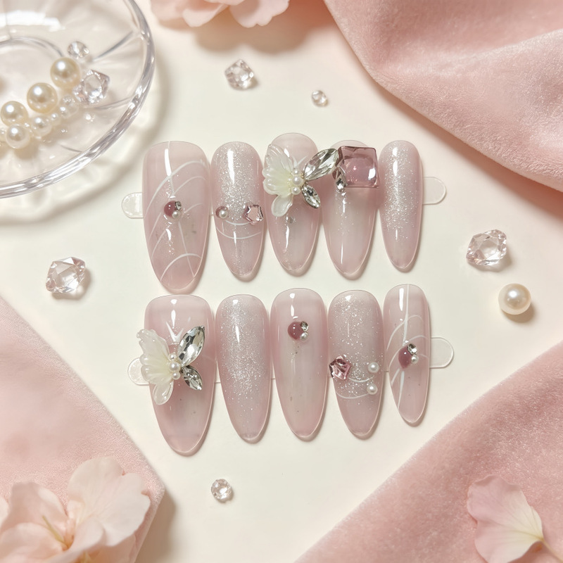 Butterfly square diamond brushed cat-eye manicure, long style, dazzling, fashionable and simple, wearable nails, short nail pieces, purely handmade, ins style Butterfly square diamond brushed cat-eye manicure, long style, dazzling, fashionable and simple, wearable nails, short nail pieces, purely handmade, ins style