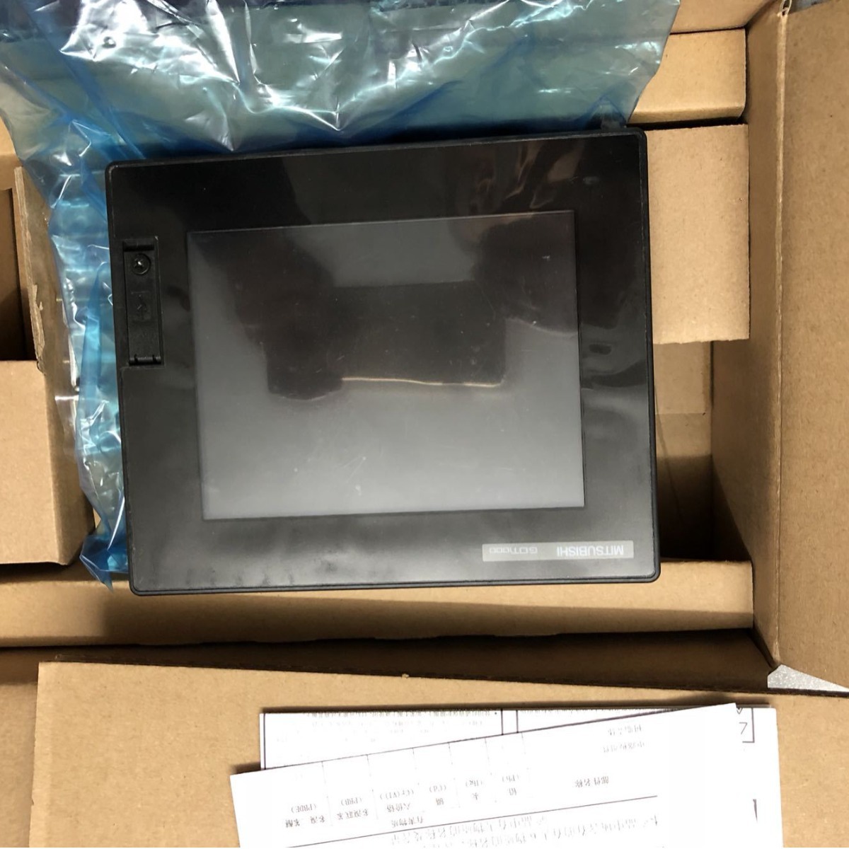 全新原装三菱触摸屏GT1585V-STBD 欢迎订购可批发