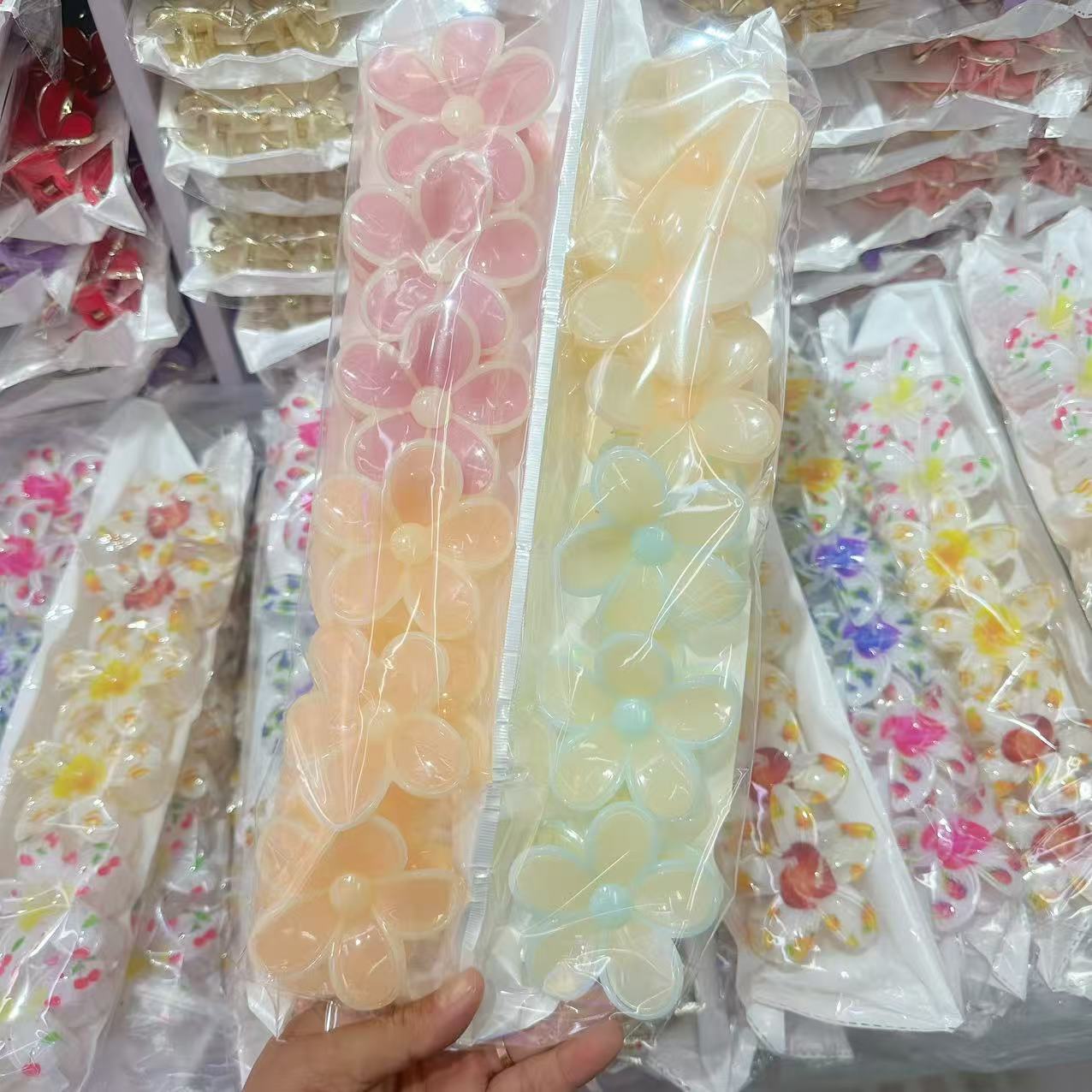 Europa y los Estados Unidos explotaron 8CM huevo flores clip de cabello de alta calidad para mujeres agarrar el cabello de tiburón color caramelo transfronterizo agarrar clip de cabello