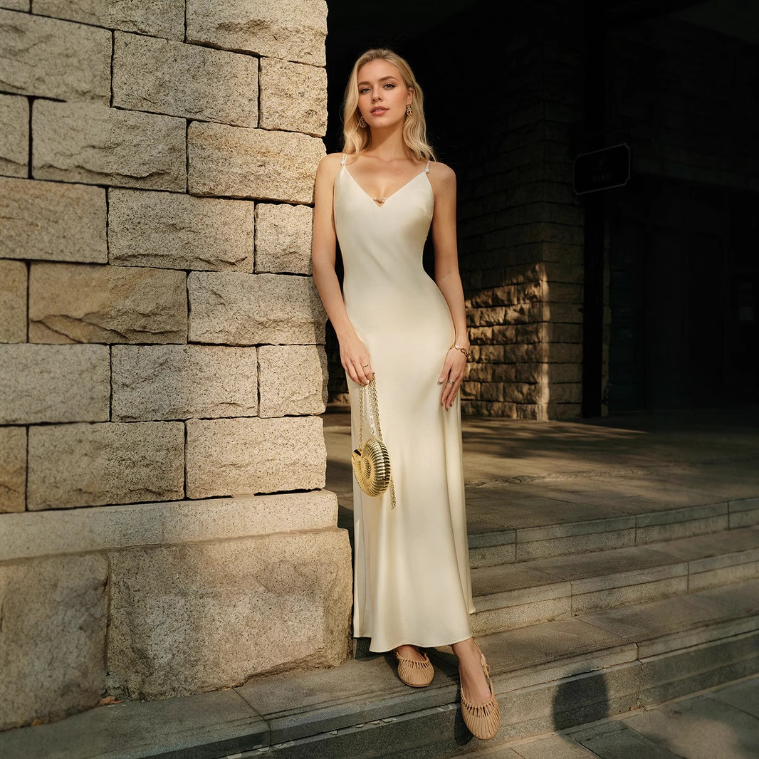 欧美新款缎面连衣裙V领露背纯色时尚气质高级长裙吊带裙礼服裙