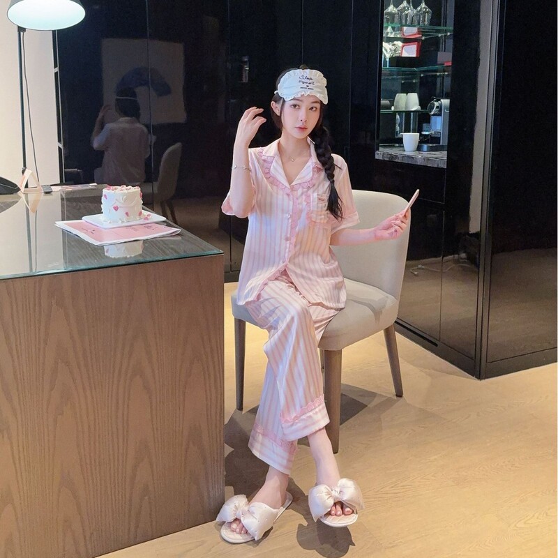 Spring and Summer Heart-Striped Pink and Blue Ice Silk Short-Sleeve Pajamas for Women, Cute and Soft, Comfortable Internet Celebrity Style Loungewear Set