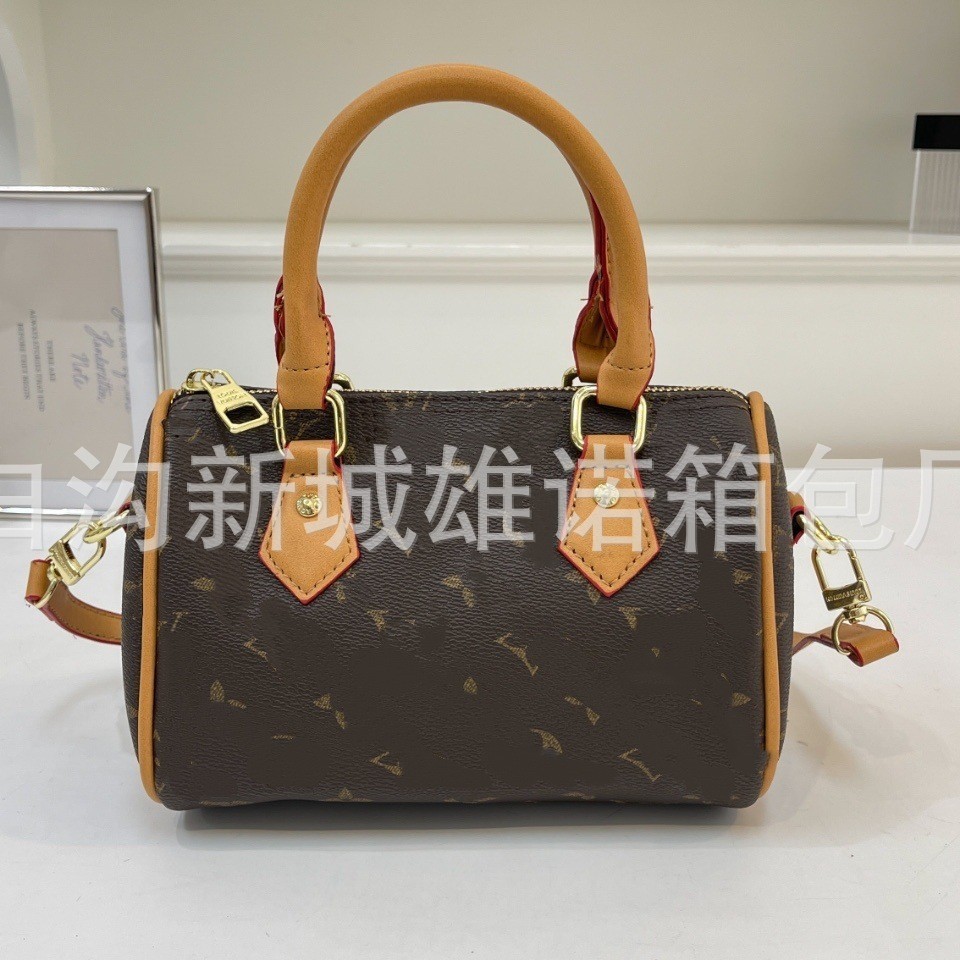 2025 Cross-Border Retro Women's Large Capacity Boston Pillow Bag Luxury Versatile Commuter Phone Bag F135# - Thumbnail 2