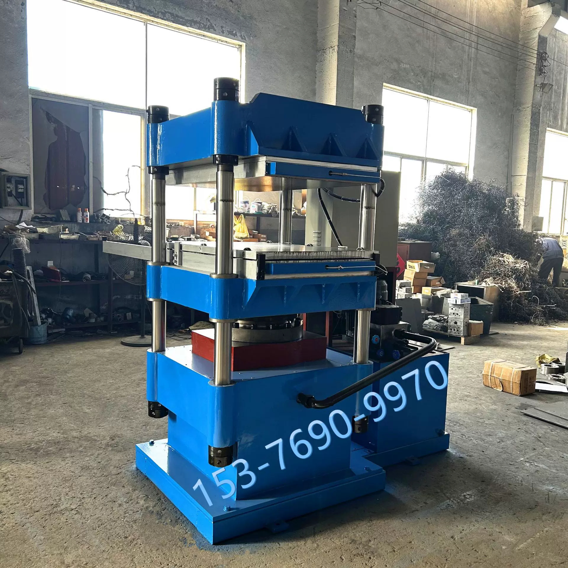 碳纤维中控板模压硫化机 100吨柱式电加热成型机 青岛硫化机厂家