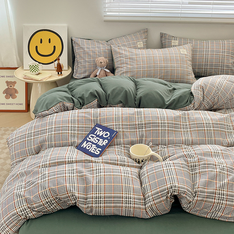 Cama de cuatro piezas A clase madre y bebé dormir desnudos ropa de cama de algodón lavado con agua cubierta cama dormitorio cama de tres piezas
