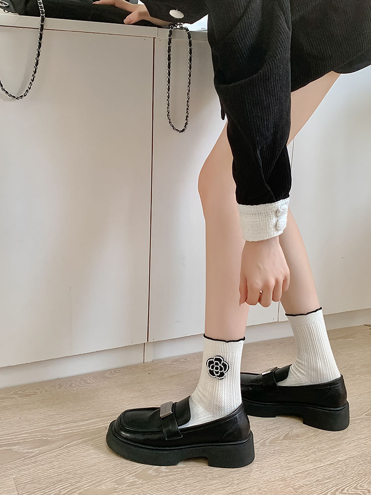 Calzini Camellia a metà polpaccio per donna, Bamboo Classic nero e bianco, Calzini corti in cotone pettinato con pizzo per bambina, Piccoli_voghion.com